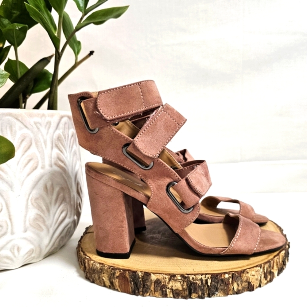 Elegant Pink Block Heel Sandals